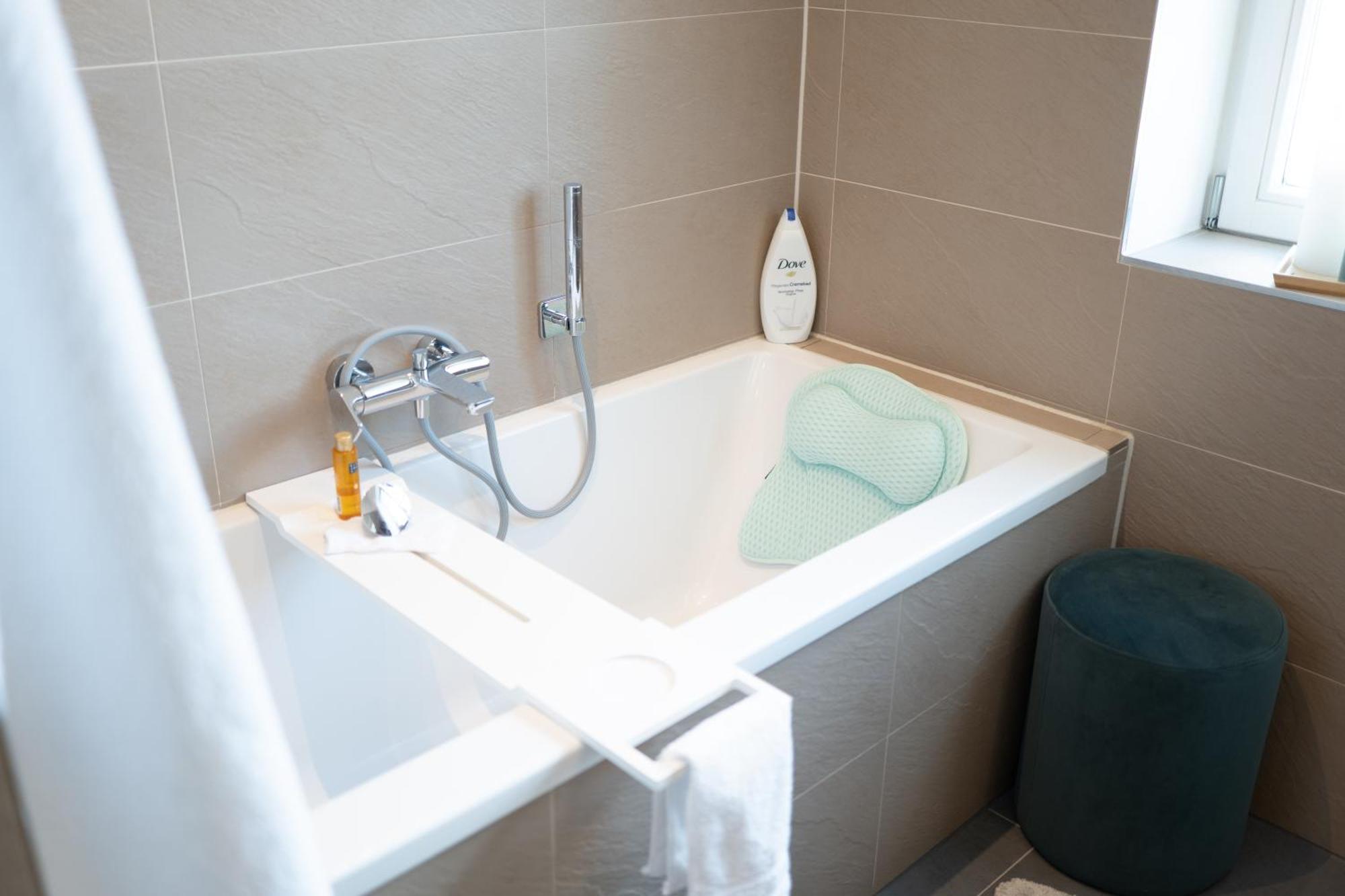 Exklusives Berliner 3 Loft Auf 92m² - In Urbaner Historischer Koepenicker Stadtvilla Appartement *